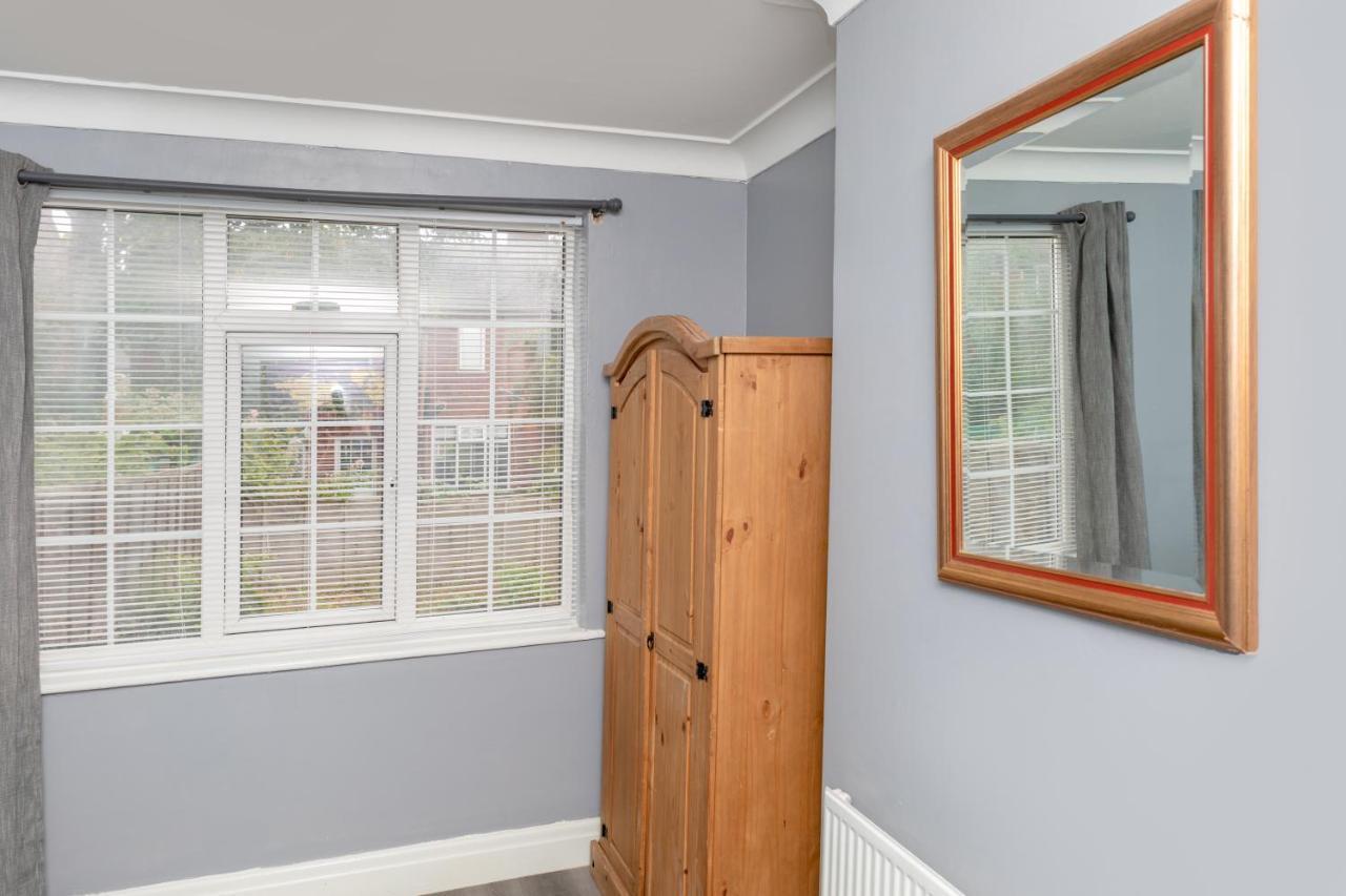 Leeds City Centre Spacious House Free Parking And Wi-Fi Eksteriør bilde