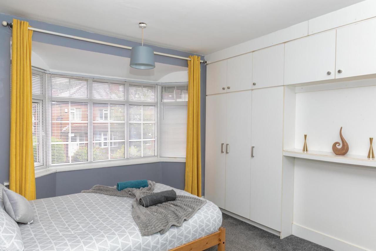 Leeds City Centre Spacious House Free Parking And Wi-Fi Eksteriør bilde