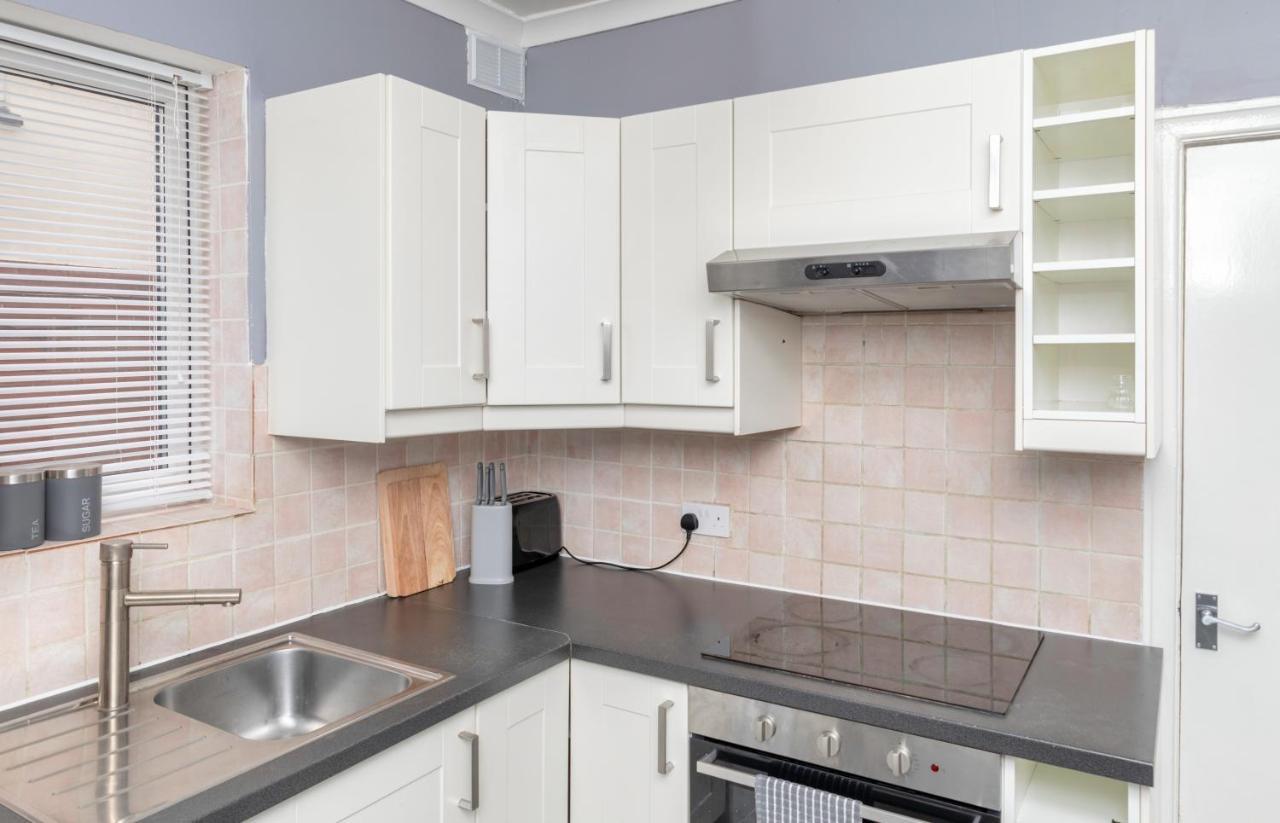 Leeds City Centre Spacious House Free Parking And Wi-Fi Eksteriør bilde